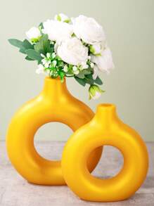 SHEIN 1 pezzo Vaso da fiori circolare in plastica gialla a forma di ciambella, Vasi modulari, Vasi in plastica, Stile minimalista boho, Centrotavola decorativo per soggiorno, camera da letto, ufficio, matrimonio, festa, decorazione per la casa, Vaso da fiori, Centrotavola, Decorazione da tavolo, Regali per compleanni e lauree