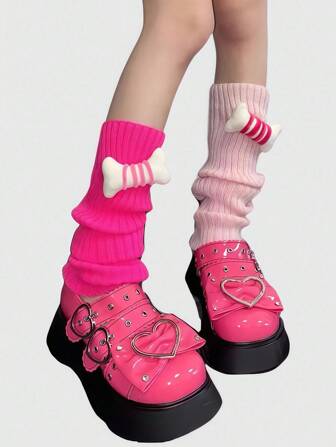 1 par de calentadores de piernas de estilo Y2K juguetón de color rosa kawaii y femenino, con decoración de correa inspirada en el anime y contraste de color