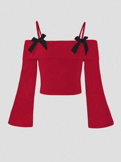 Elladie kids 这款专为青少年女孩设计的新款长袖吊带背心上衣，采用露肩设计和蝴蝶结装饰，现已上市。它舒适、时尚、优雅、甜美、可爱、活泼、独特，是秋冬季女孩穿搭的必备单品。