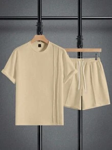 Manfinity CasualCool Ensemble deux pièces décontracté en tricot de couleur unie de base pour hommes d'été, col rond, manches courtes. Convient pour le port quotidien décontracté. Cadeau adapté pour le mari et le petit-ami.