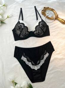 DelicateAllure Bộ đồ lót ren tương phản & quần lót - Đen và trắng - Xem 1
