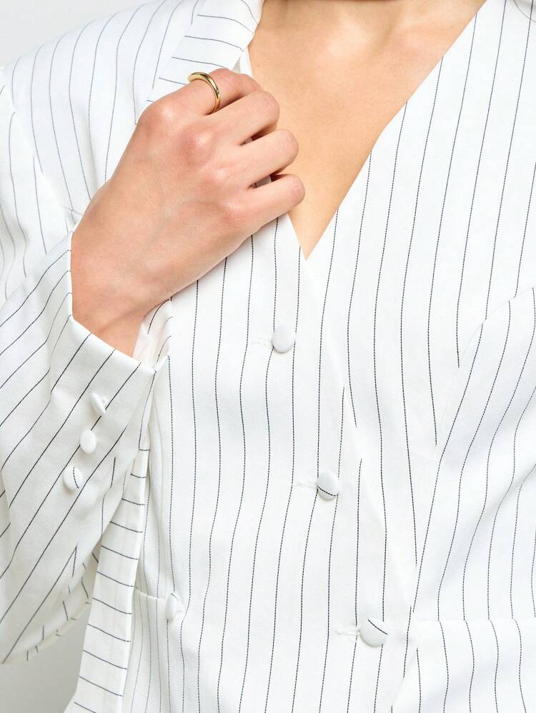 Detachable Choker Pinstripe Long Sleeve Blazer