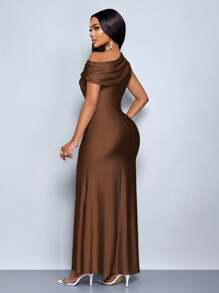 SOLERSUN 夏季女士婚礼派对优雅杏色针织亮面面料不对称露肩无袖拼接收褶修身鱼尾裙摆长裙 - 棕色 - 查看 2