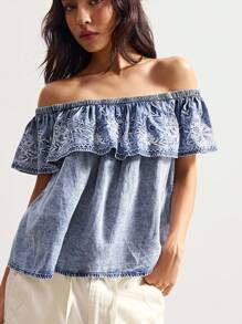 Bohemela 波西米亚复古牛仔刺绣图案露肩荷叶边休闲女式衬衫上衣 - 藍白色 - 查看 5