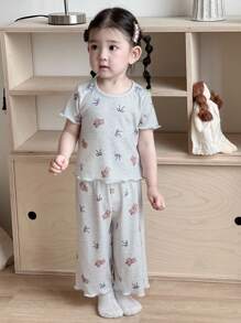 Dazy Kids 2 pièces/set Pyjamas tenues décontractées pour tout-petites filles avec t-shirt à manches courtes col rond imprimé ourson et nœud papillon, et pantalon 3/4 - Gris pâle - Voir 9