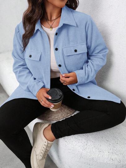 SHEIN LUNE 大码纯色纽扣前口袋休闲长袖夹克浅蓝色衬衫女款淡蓝色灯芯绒衬衫女款蓝色短袖外套蓝色衬衫夹克女款浅蓝色夹克女款淡蓝色衬衫女款灯芯绒衬衫女款浅蓝色短袖外套蓝色衬衫女款