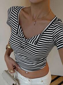 DAZY Women's Stripe Short Sleeve Cropped Tight Fit T-Shirt