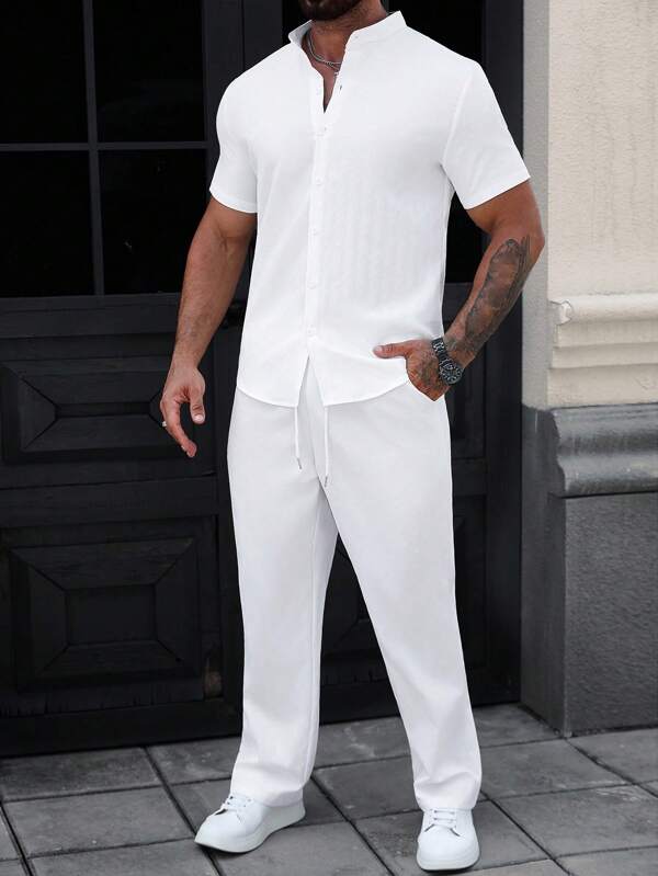 Manfinity CasualCool Ensemble chemise à manches courtes à boutonnage simple de couleur unie et pantalon, style casual pour homme en été
