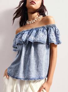 Bohemela 波西米亚复古牛仔刺绣图案露肩荷叶边休闲女式衬衫上衣 - 藍白色 - 查看 1