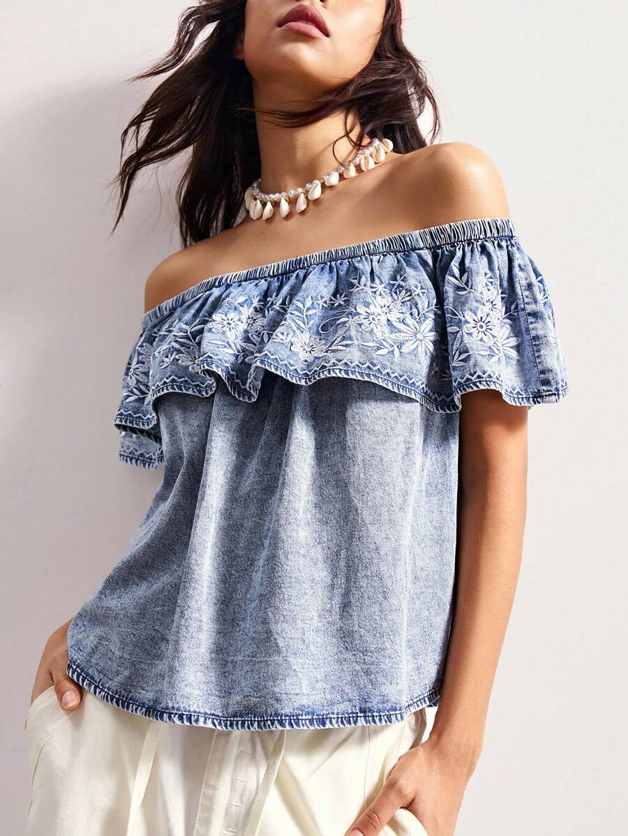 Bohemela 波西米亚复古牛仔刺绣图案露肩荷叶边休闲女式衬衫上衣 - 藍白色 - 查看 1