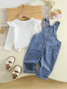 SHEIN 女婴时尚休闲心形印花牛仔背带裤和长袖上衣套装 - 彩色 - 查看 2