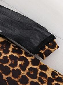 Emery Rose Kids Emery Rose Kids Rochie de fetiță, casual, minimalistă, confortabilă, cu guler înalt, mâneci raglan, cu imprimeu leopard - Negru - Vizualizare 5