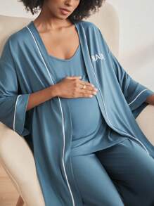 BloomMama 3 Stücke Umstandsmode-Set: Bademantel mit Kontrastbesatz und bestickten Buchstaben und lange Hose für den Hausgebrauch