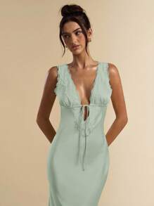 SHEIN BAE 春夏纯黄色V领系带腰蕾丝拼接拼接无袖缎面长裙，优雅性感，适合情人节、派对、音乐节、伴娘、舞会礼服、度假，黄色连衣裙 - 薄荷綠 - 查看 5