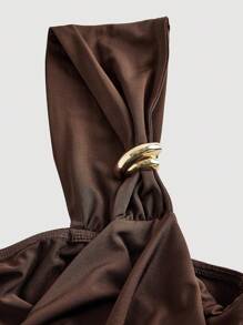 SHEIN MOD 加大码棕色无袖上衣，金属装饰，正面褶皱设计，针织弹力衬衫 T 恤，百搭咖啡棕色上衣，短款上衣，摩卡棕色棕色褶皱上衣深棕色上衣巧克力棕色上衣棕色垂坠上衣，复古，返校