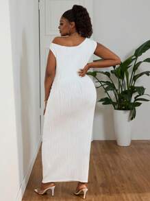 SHEIN PETITE CURVE 夏季新款优雅派对日常约会斜肩单肩露肩前褶修身长裙波浪纹理针织面料白色女装连衣裙 - 白色 - 查看 2