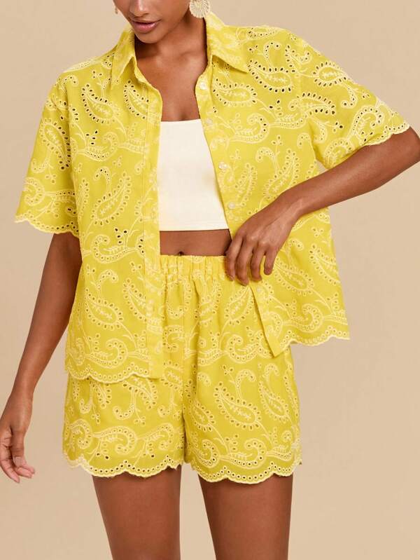 Travachic Summer Casual Wear For Holiday Dates, Stretch Waistband With Wave Edges And Bohemian-Style Peiris Pattern At The Hem, With Textured Floral Embroidery, Women's Short Pants For Vacation, Summer Beach Wear For School, Very Simple, Women's Country Clothing, Office Wear, Old Money Wear, Teacher Wear, Date Wear, Graduation Season, Cream-Colored Pants, Casual Wear For Wedding Season Sister Afternoon Tea Gatherings And Festival Occasions