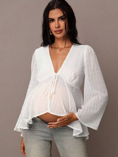 MaterniChic Blusa de maternidad con decoración de cuello en V y lazo