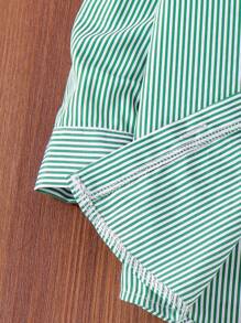 Bộ 4 món dành cho bé gái: áo khoác ngắn cổ xanh kẻ sọc, áo tank top trắng hai dây và quần dài màu be, độc đáo và khác biệt. - màu xanh lá - Xem 7