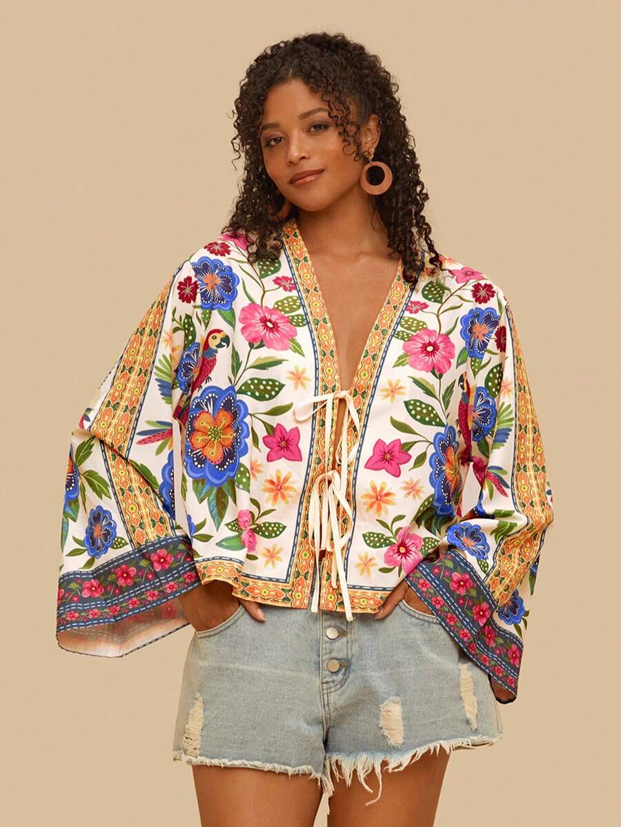 Travachic Blusa Cropped Solta com Mangas Morcego 3/4, Estampa Floral em Viscose, Amarração na Frente, Plus Size, Padrão Colorido de Papagaio e Flor para Blusas Boêmias de Férias Estilo Kimono