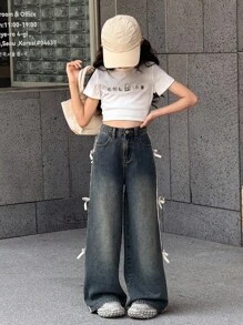 SHEIN 少女Y2K时尚侧条纹蝴蝶结宽松复古水洗休闲牛仔直筒阔腿牛仔裤，斜插口袋设计，适合夏季、秋季假期穿着，也适合日常出行、户外活动、居家、早午餐、下午茶、通勤、机场穿着、秋季返校季、乡村音乐会等场合。 - 中等水洗藍 - 查看 5