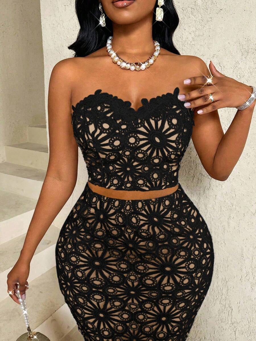 BamGleam White Hollow Water-Soluble Hook And Loop Tied Strapless Top