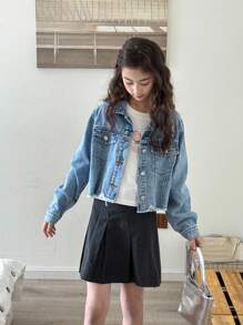 SHEIN TWEEN GIRLS Denim Jacket, Distressed Frayed Design Fashion Street Wear Denim Outerwear, Light Wash Short Style, Versatile, New Arrival Girls Cropped Denim Jacket Fall Winter