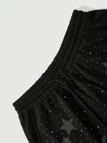 ROMWE MEN Street Life Pantalones cortos casuales para hombres con patrón de estrellas y lunas, adornados con strass, diseño elegante y callejero estadounidense, conjunto a juego para parejas
