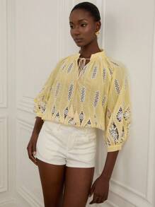 SHEIN Privé Blouse à manches longues style bohème avec col lavallière, en couleur contrastée, avec broderie ajourée, de couleur crème et jaune, pour femmes - Multicolore - Voir 6