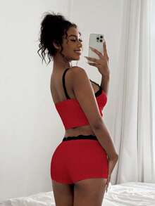 Amplova 2 st/set färgblockslinne med spets, skarvning, rosettdekor och minishorts med extra låg midja och spetsveck - Röd - Visa 2