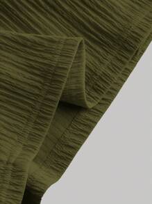 SHEIN MOD 橄榄绿色 V 领褶饰腰部短款连体裤，适合大码女款