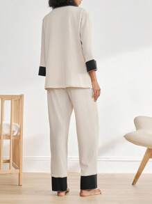 BloomMama 拼色翻领开衫和 7/10 长裤孕妇休闲服套装 - 杏色 - 查看 3