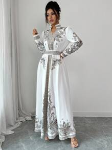 Rafferiza 度假宫廷风V领灯笼袖荷叶边下摆复古印花长连衣裙，女款，适合大学秋季穿着 - 白色 - 查看 6