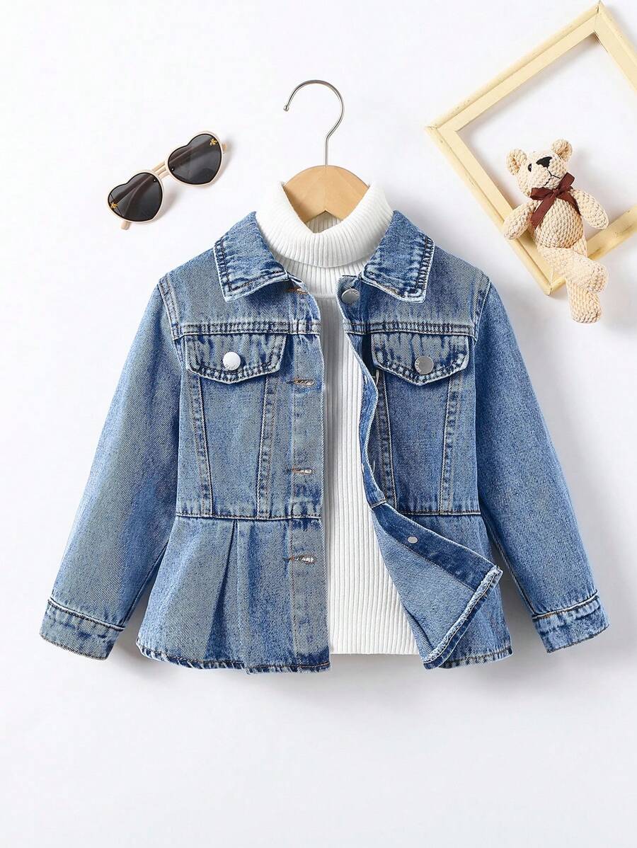 SHEIN Playful Pals 年轻女孩牛仔夹克和外套,复古水洗中长牛仔夹克,休闲宽松女孩牛仔夹克,荷叶边下摆,中蓝色,柔软舒适的牛仔面料,适合日常穿着,秋冬新品 - 中等水洗藍 - 查看 1