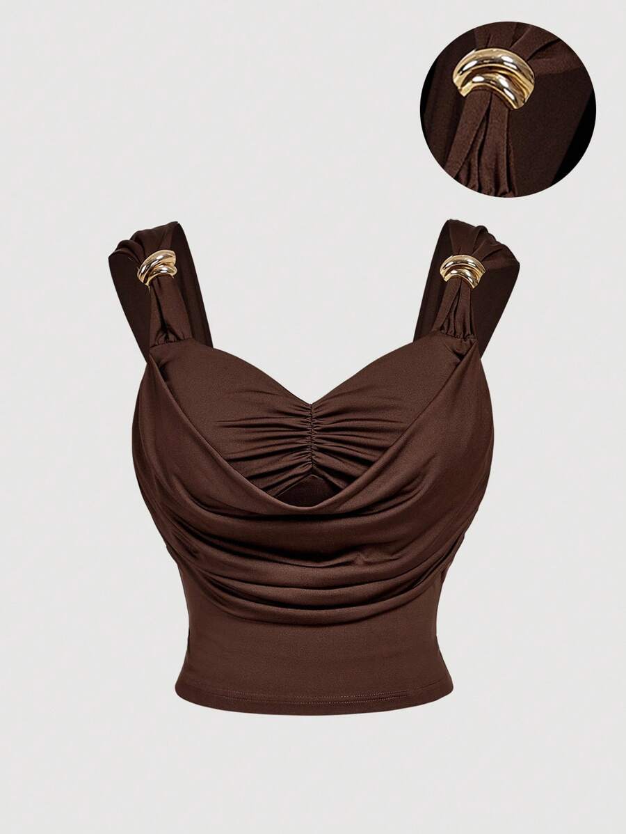 SHEIN MOD 加大码棕色无袖上衣，金属装饰，正面褶皱设计，针织弹力衬衫 T 恤，百搭咖啡棕色上衣，短款上衣，摩卡棕色棕色褶皱上衣深棕色上衣巧克力棕色上衣棕色垂坠上衣，复古，返校