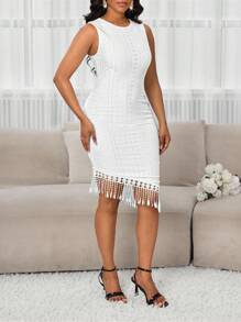 SHEIN Lady 圆领白色针织镂空刺绣面料流苏下摆女式无袖中长连衣裙 生日和活动连衣裙/办公室连衣裙/婚纱/节日连衣裙/优雅连衣裙/派对连衣裙/白色连衣裙 度假服装 女士波西米亚风/波西米亚风女装 婚礼宾客连衣裙 女士办公室连衣裙 女士连衣裙 女士工作连衣裙 沙滩裙 毕业礼服/铅笔裙 波西米亚风/波西米亚风/波西米亚风女装；白色流苏连衣裙 白色派对连衣裙 女士白色钩针连衣裙 白色连衣裙 - 白色 - 查看 5