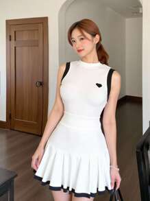 Modelyn 2pcs/Set Women Heart Embroidery Fitted Camisole And Pleated Mini Skirt Set