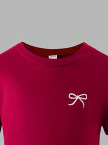 SHEIN Explorewe مجموعة فتاة المراهقة المكونة من قطعتين، تي شيرت أكمام قصيرة مطبوع عليه فيونكة باللون البرغندي وبنطال جينز طويل مغسول مطرز بفيونكة أمامية، ملابس صيفية كاجوال للارتداء اليومي، للسفر والعطلات، مجموعة ملابس جينز مع فيونكات، ملابس فتاة المراهقة بالطراز Y2K - عنابي اللون - مشاهدة 7