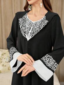 Al Najma 女式长袖刺绣双色连帽阿拉伯风格连衣裙 - 黑色 - 查看 2