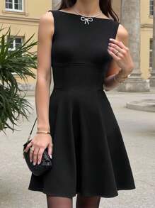 INAWLY Solva Damen Buchstaben-Muster Boot-Ausschnitt ärmelloses modisches Kleid