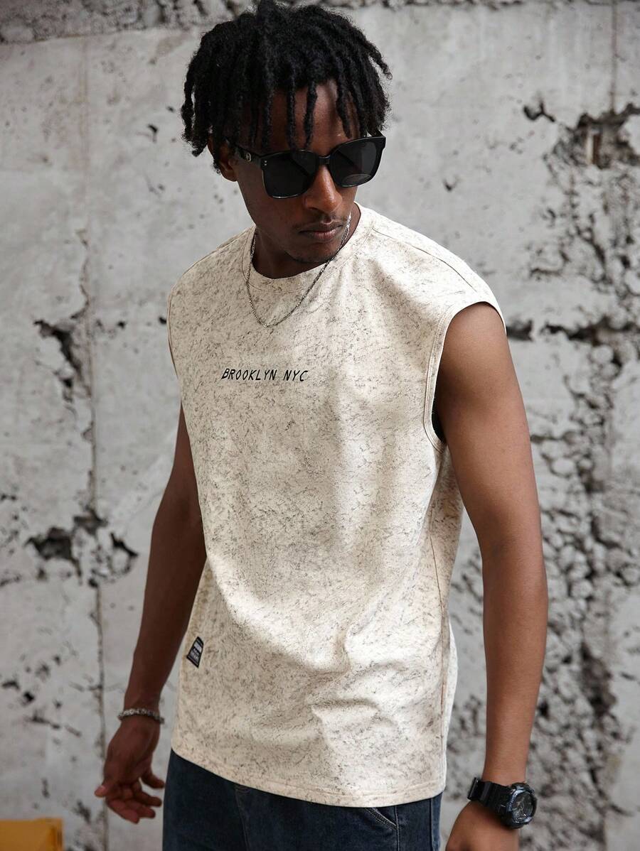 Manfinity EMRG 男士夏季字母印花圆领休闲宽松背心 - 卡其色 - 查看 1