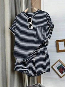 SHEIN Bộ 2 áo phông sọc thường ngày mùa hè cỡ lớn và quần short - Màu xanh hải quân - Xem 1