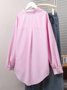 Camisa de una sola hilera de bolsillo con hombro caído y manga larga a rayas para niña adolescente