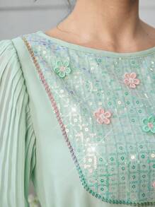 Yasmyna فستان طويل عربي ذو قبة مستديرة، أكمام ثلاثية الأبعاد بطية و إنسدال مجسم بالأزهار لموسم الربيع والصيف - أخضر نعناع - مشاهدة 3