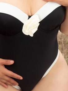 Lupita Cardoza Kontrastreiches Schwarz-Weiß Blumen Muster PUSH UP gepolsterter Bügel Bikini Oberteil, einfach & elegant für Damen Mode und Urlaub