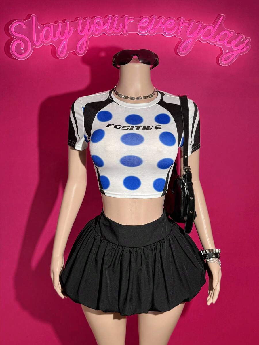 Slaydiva Summer New Casual Street Daily Dating Music Festival Easter College Style Round Neck Short Sleeve Blue Polka Dot Black Splicing Print White T-Shirt + Black Flower Bud Skirt Mini Skirt Mini Skirt Women's Two Pieces Set-A - Multicolor - View 1