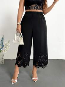 Firerie Saia Estampada Floral Recortada a Laser com Cintura Elástica para Mulheres Plus Size - Preto - Visão 6