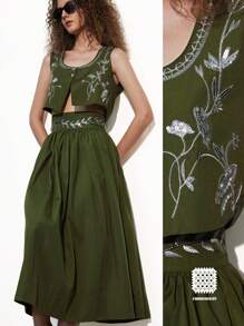 Aveloria Affinna 橄榄绿色 U 领无袖背心，银色亮片花卉刺绣，前开襟，搭配刺绣饰边宽腰带长裙，优雅休闲游牧复古风格女式两件套 - 綠色 - 查看 1