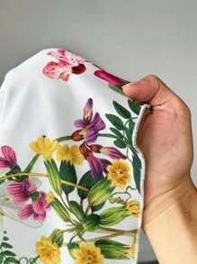 Elenzga Vestido casual de verão para férias, mulheres plus size, estampa floral, sem mangas, gola halter, com fivela e cinto - Branco - Visão 7