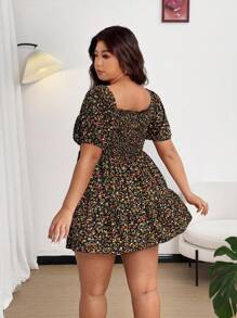 Vestido mini de mangas abombadas con hombros caídos y estampado floral menudo para mujer talla grande, estilo vacacional - Multicolor - Ver 3